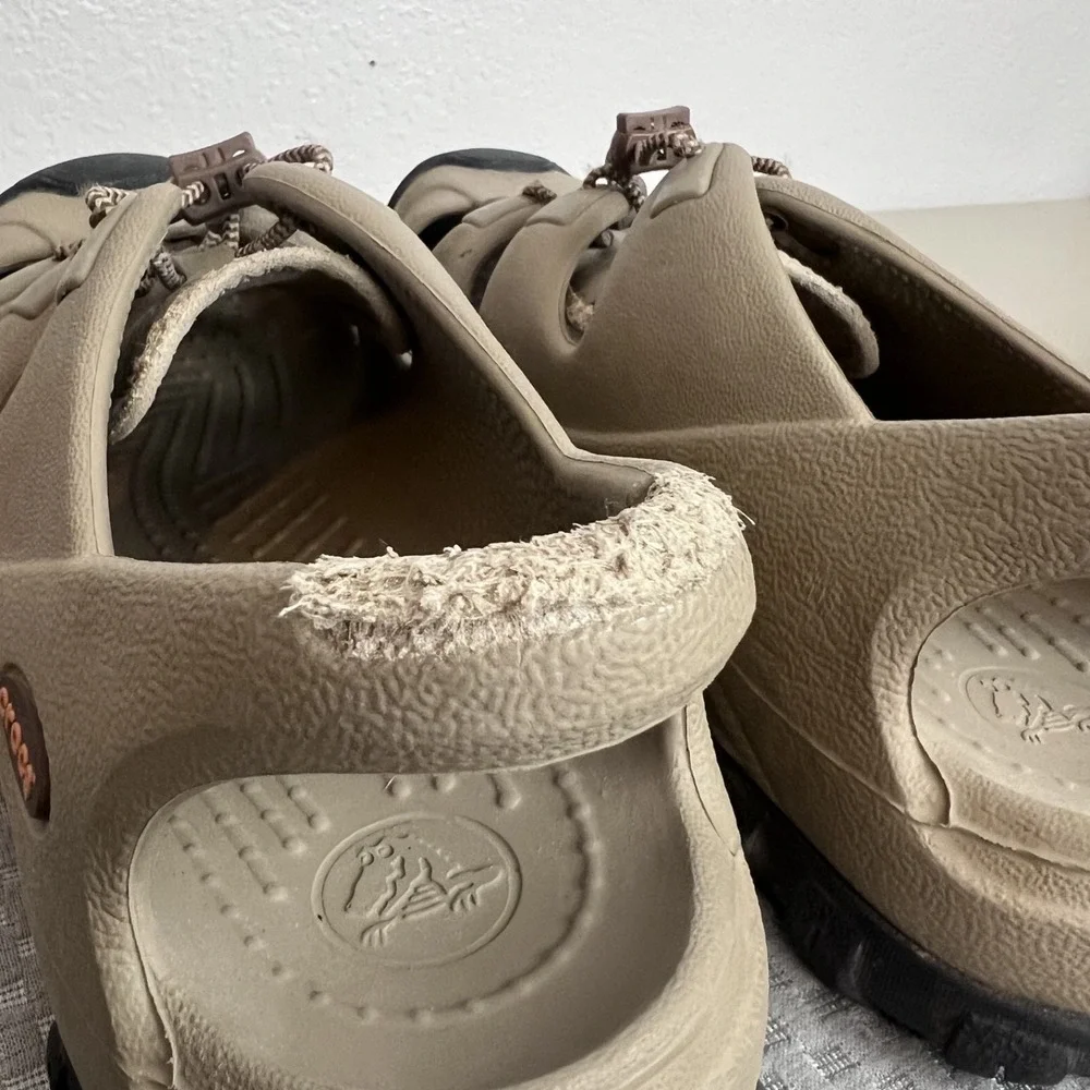 Crocs Bite Trailbreaker Sandals Womens 10 Or Mens 8 Water Hiking Shoes Outdoor